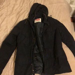 Levi’s Down Jacket with collapsable hood